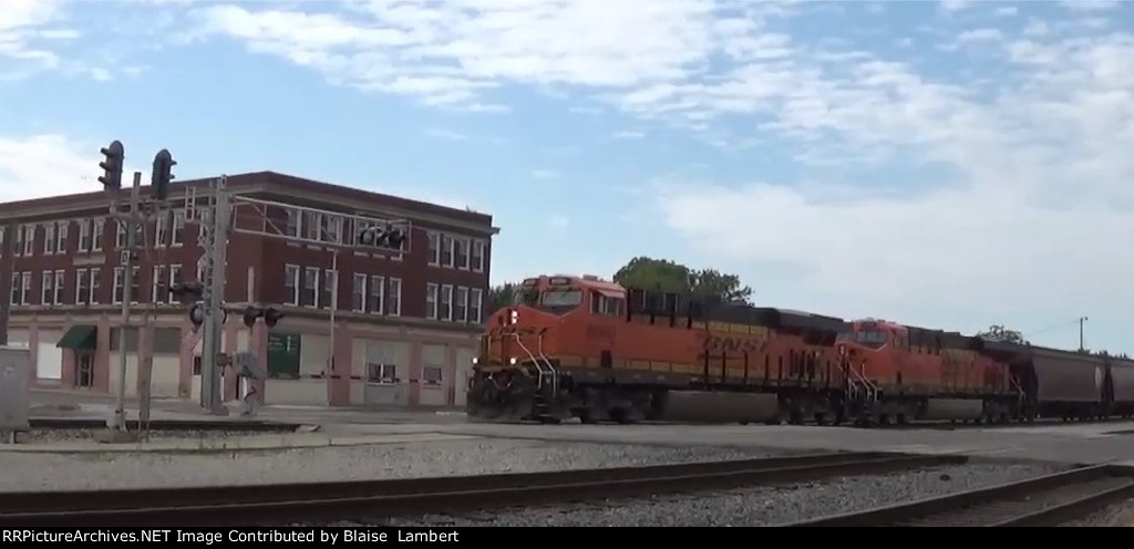 BNSF grain train